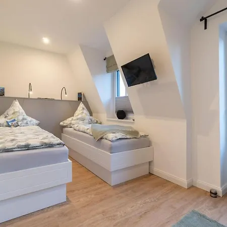 Romantic With Storage Holiday home *